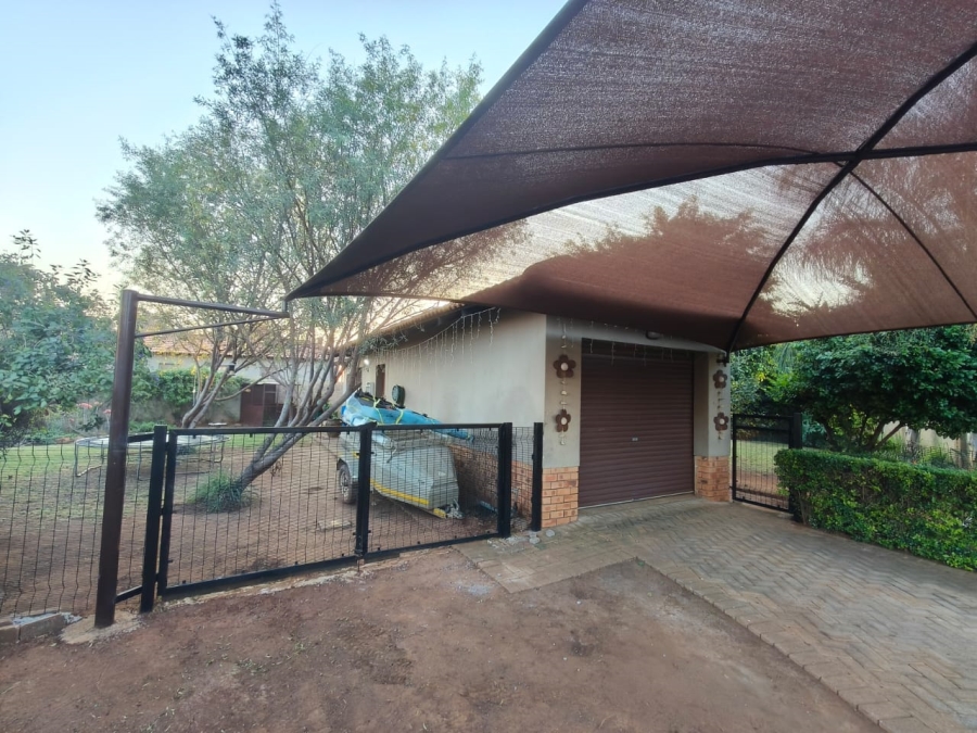 3 Bedroom Property for Sale in Hexrivier Lifestyle Estate North West